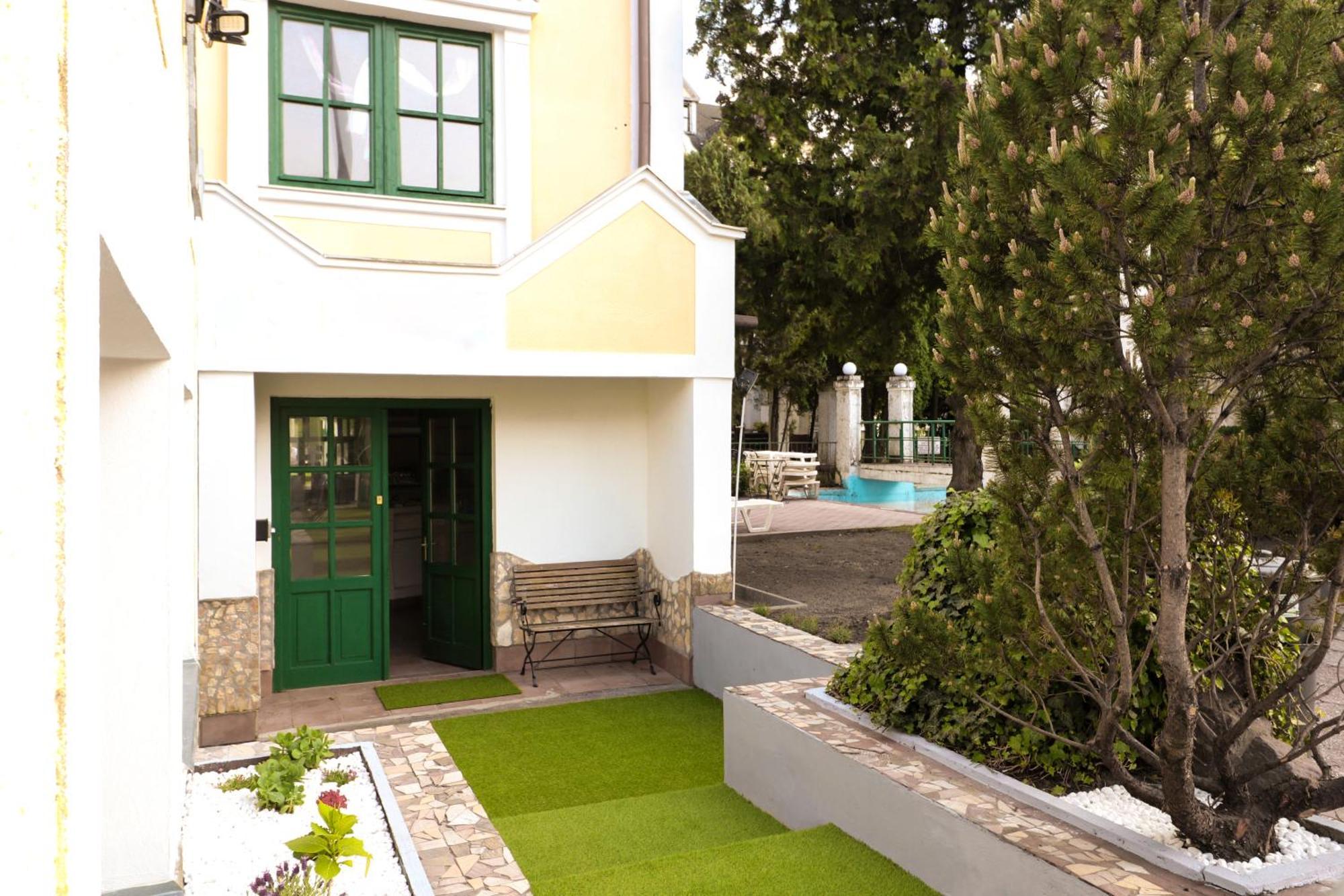 Mueller'S 3 Apartment Siofok Luaran gambar