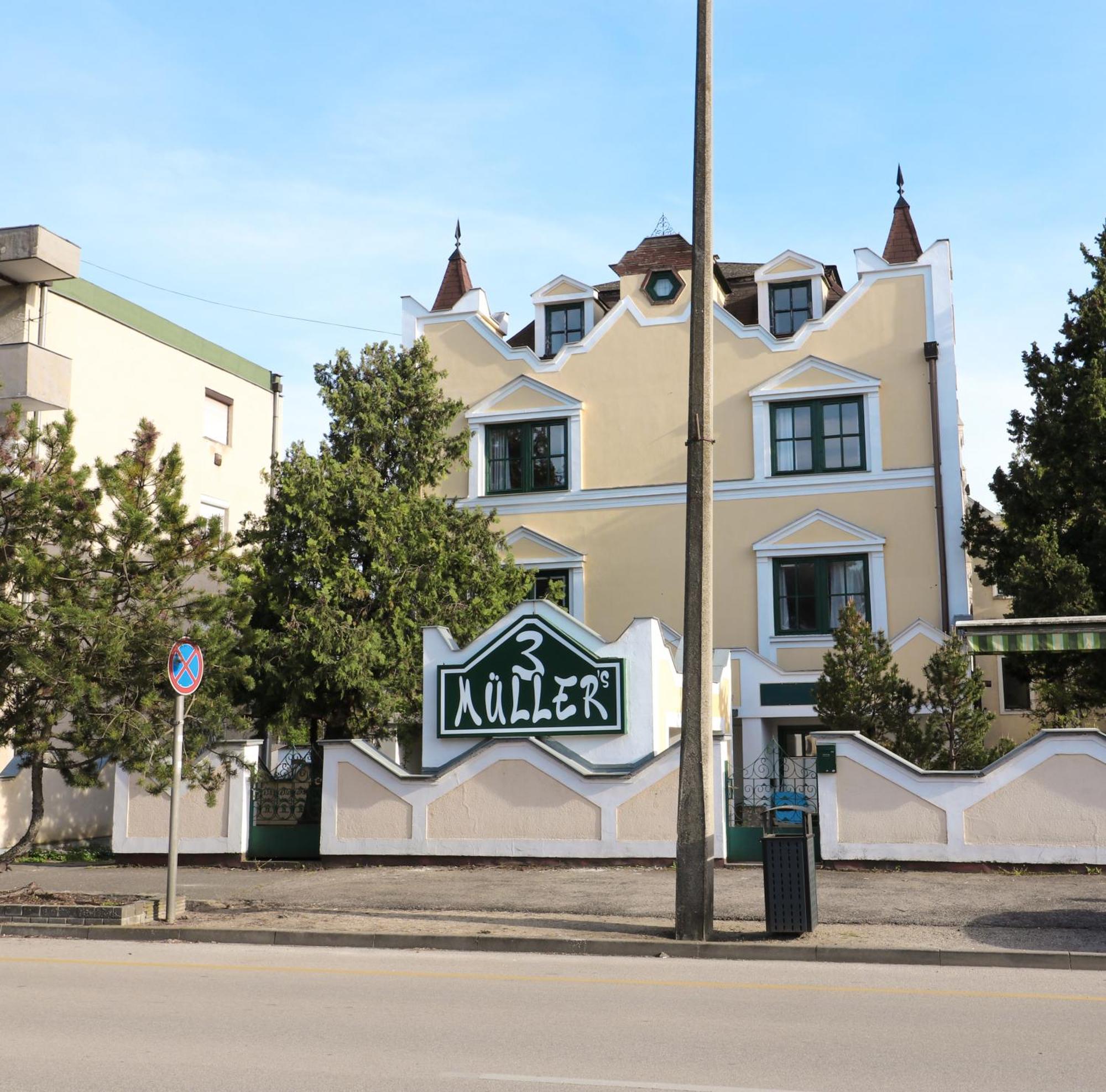 Mueller'S 3 Apartment Siofok Luaran gambar